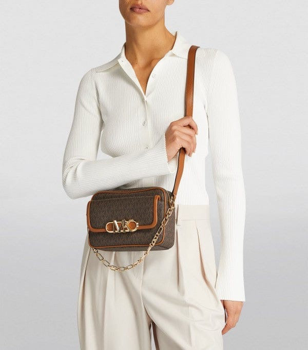 MICHAEL KORS PARKER CAMERA BAG