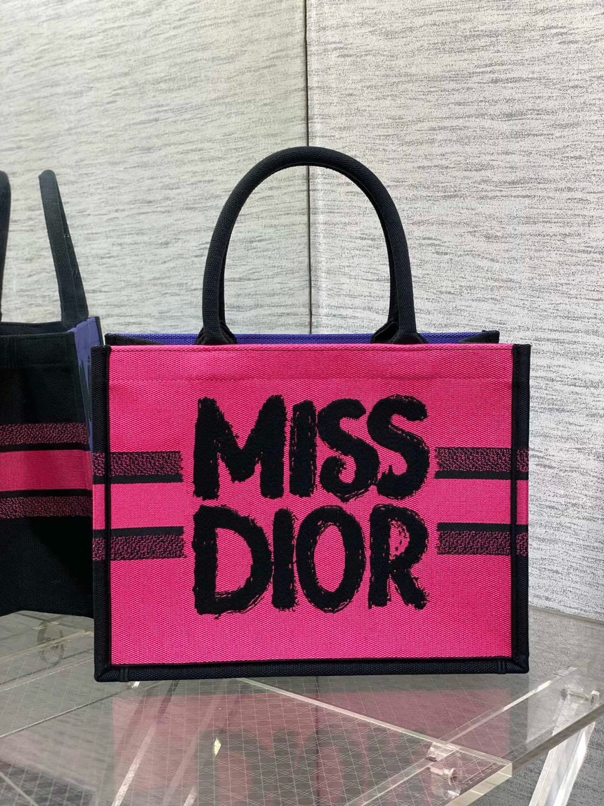 MISS DIOR BY CHRISTIAN DIOR GRAFFITI BOOK LARGE TOTE