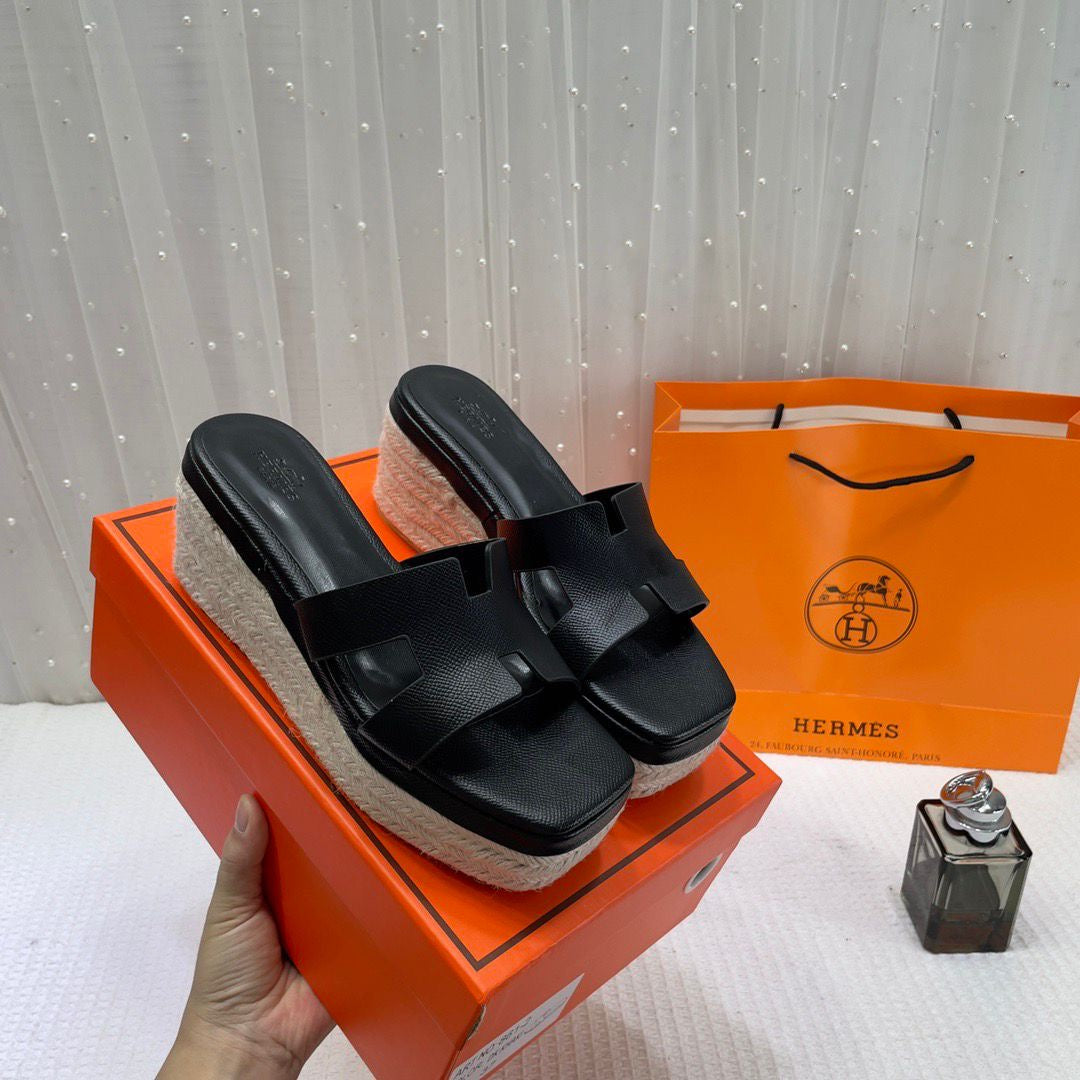 HERMES BLACK ORAN WEDGE PLATFORM SANDAL