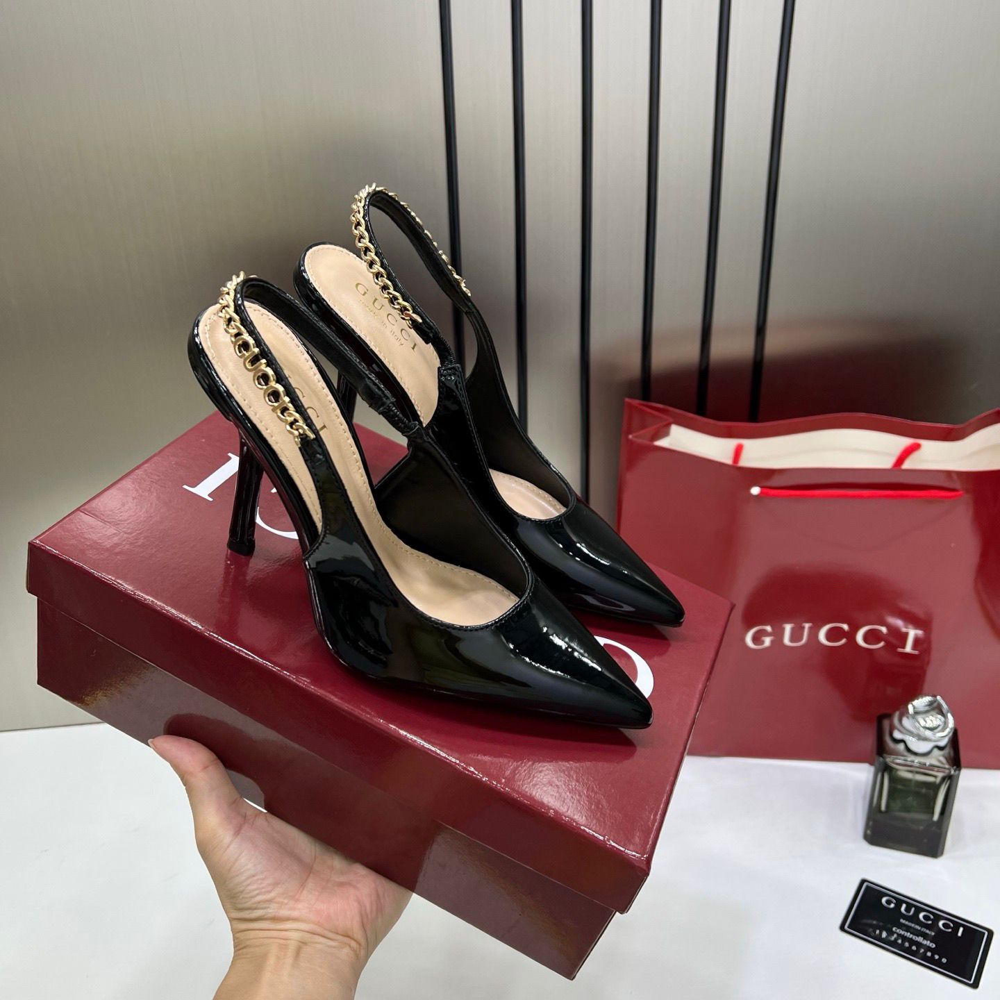 GUCCI SIGNORIA SLINGBACK PUMPS ROSSO ANCORA PATENT LEATHER BLACK