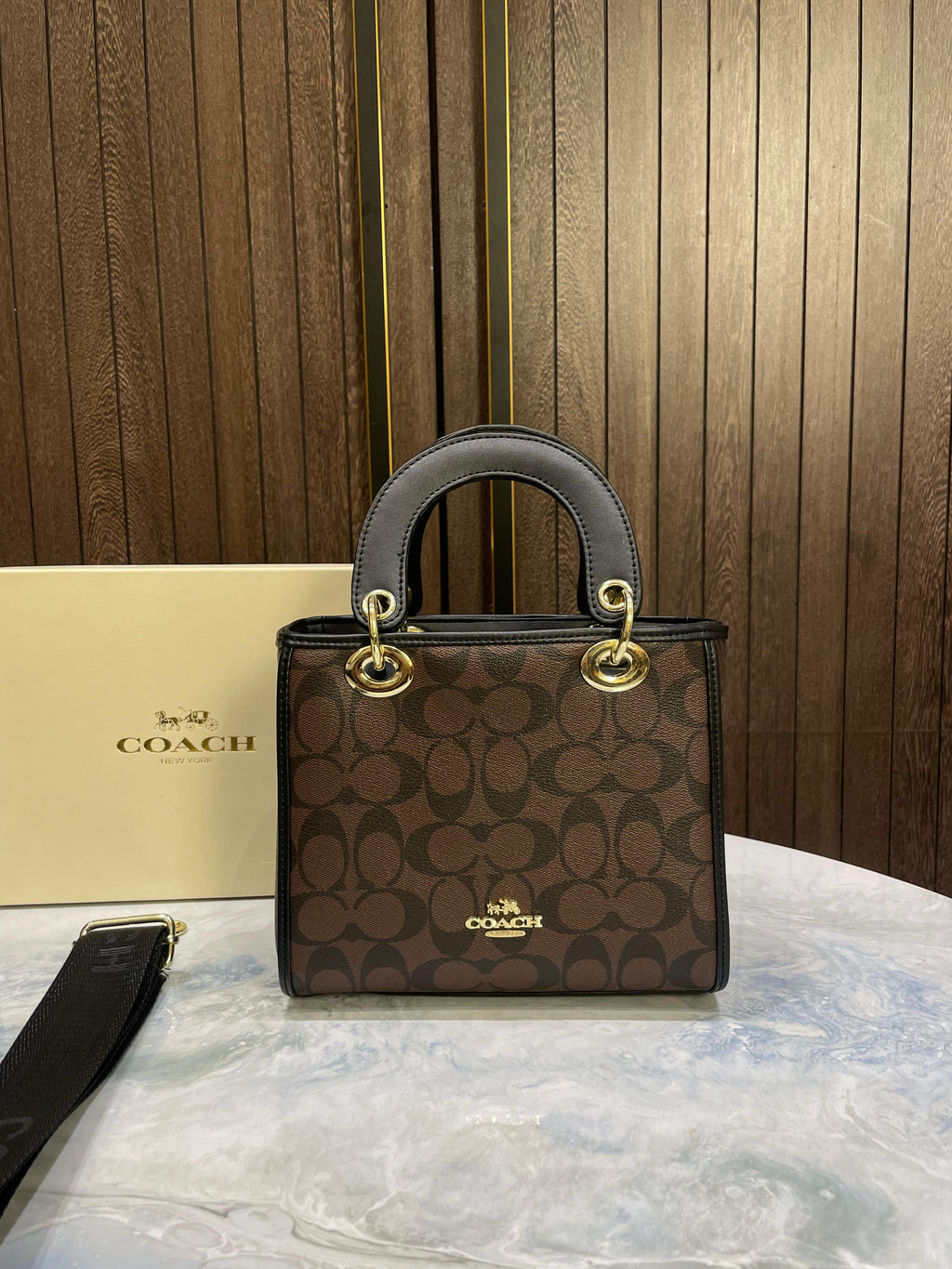 COACH LADY HANDBAG