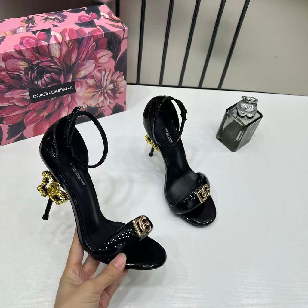DOLCE AND GABBANA SCULPTED HEEL BAROQUE DG PATENT BLAVK LEATHER SANDAL