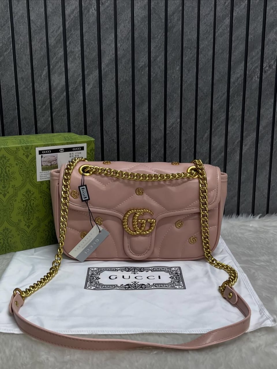 GUCCI GG MARMONT SHOULDER BAG