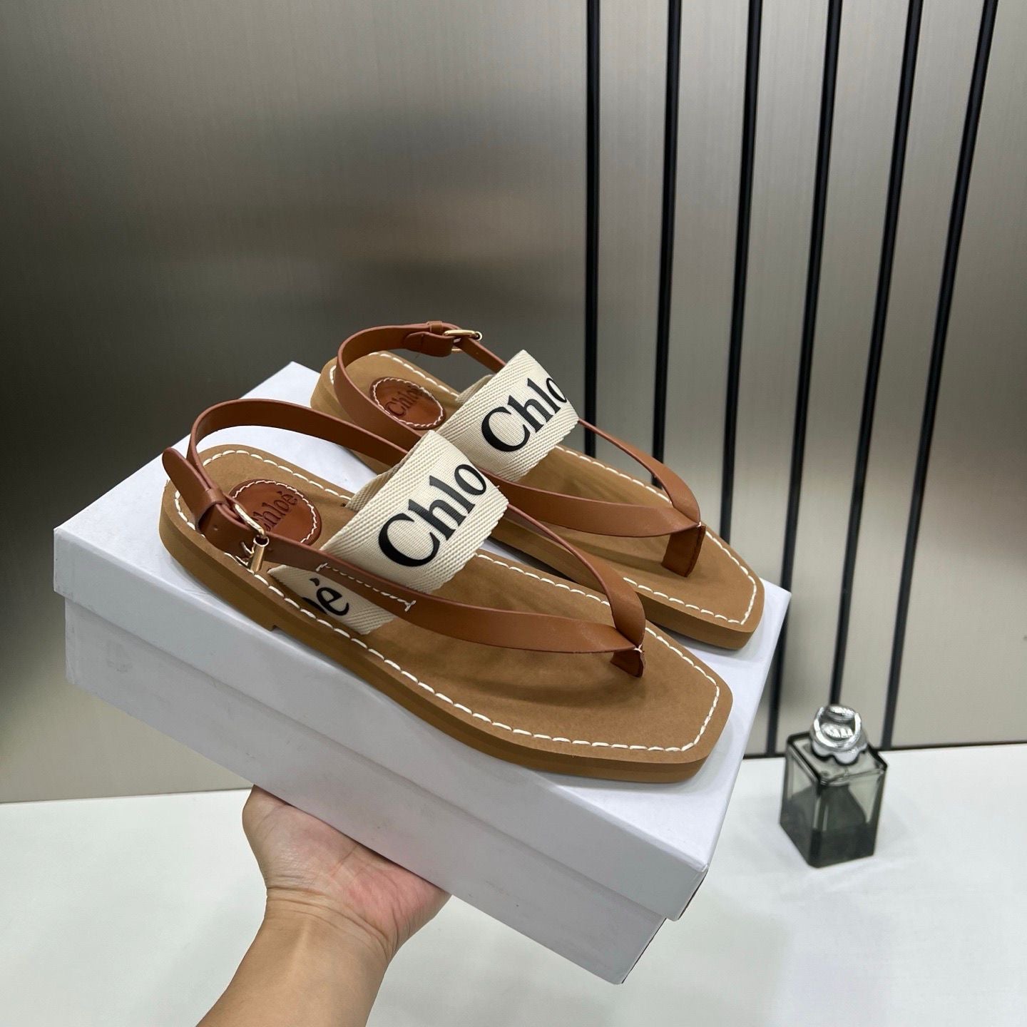 CHLOE WOODY FLAT SANDAL