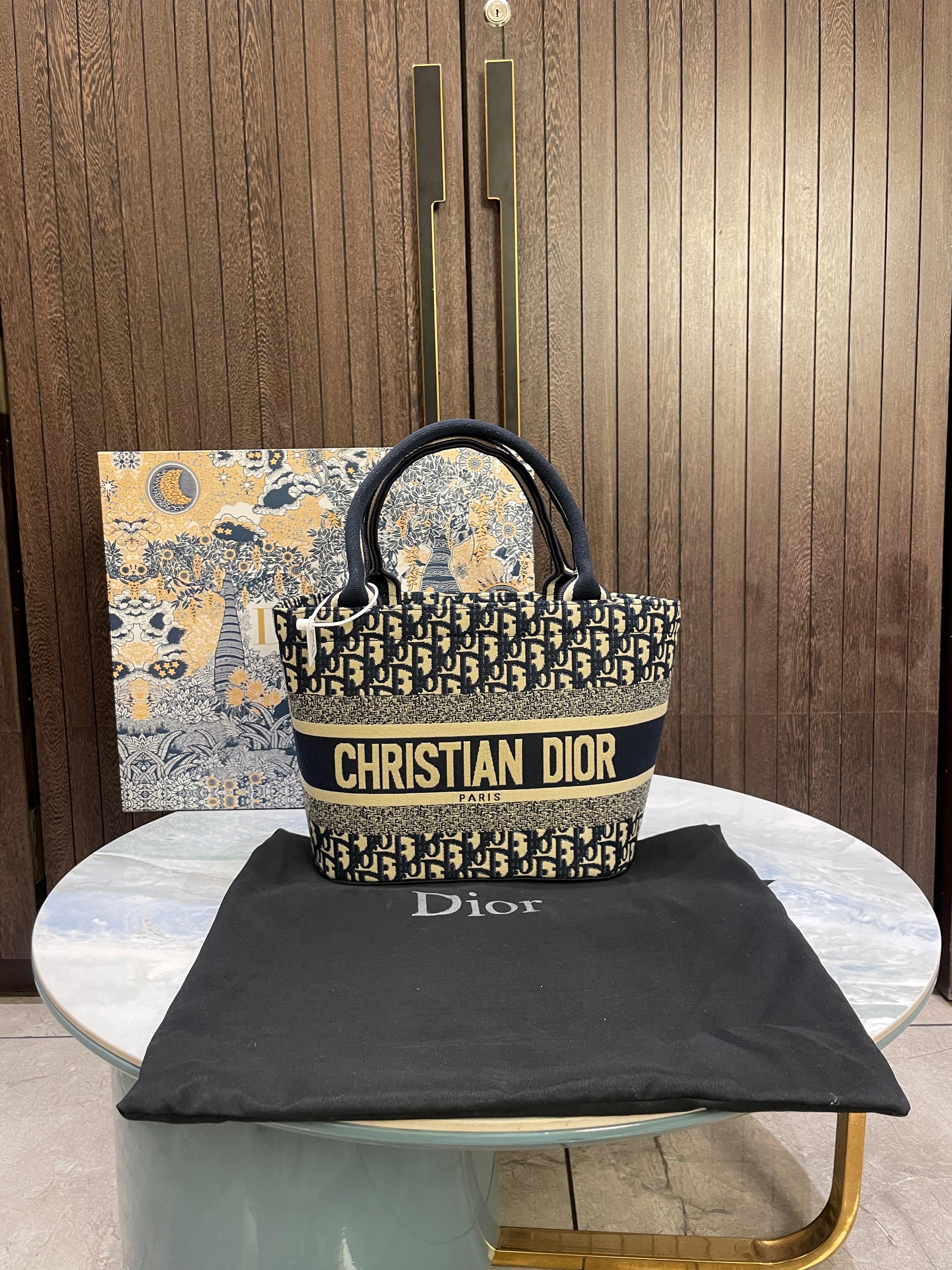 DIOR BASKET BAG