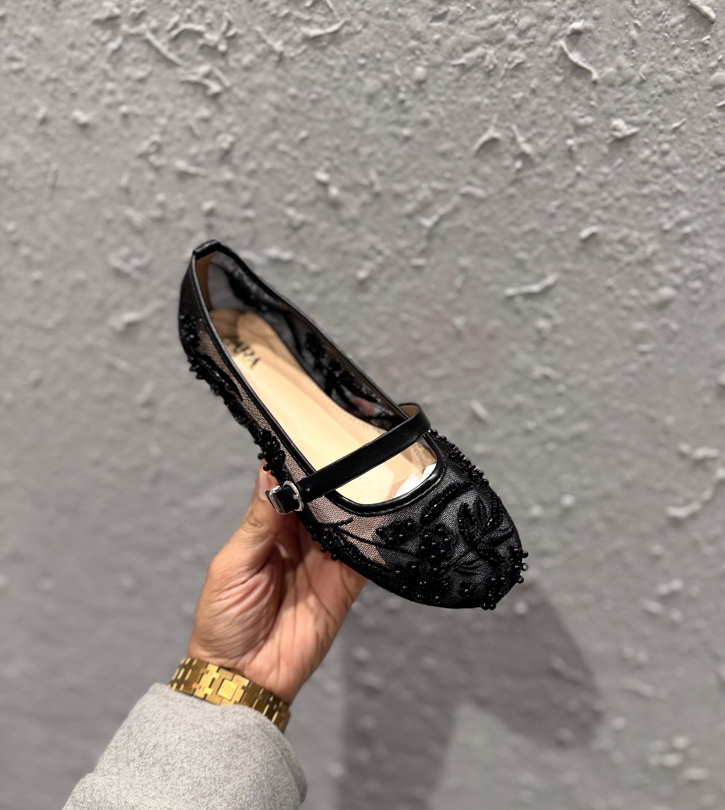 ZARA EMBROIDERED PEARLS BALLET FLATS