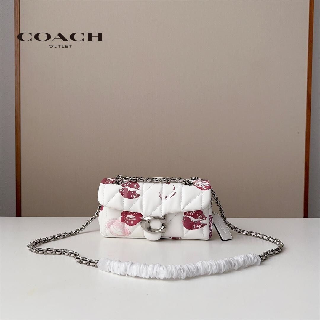 COACH TABBY QUILTED 20 LIP PRINT