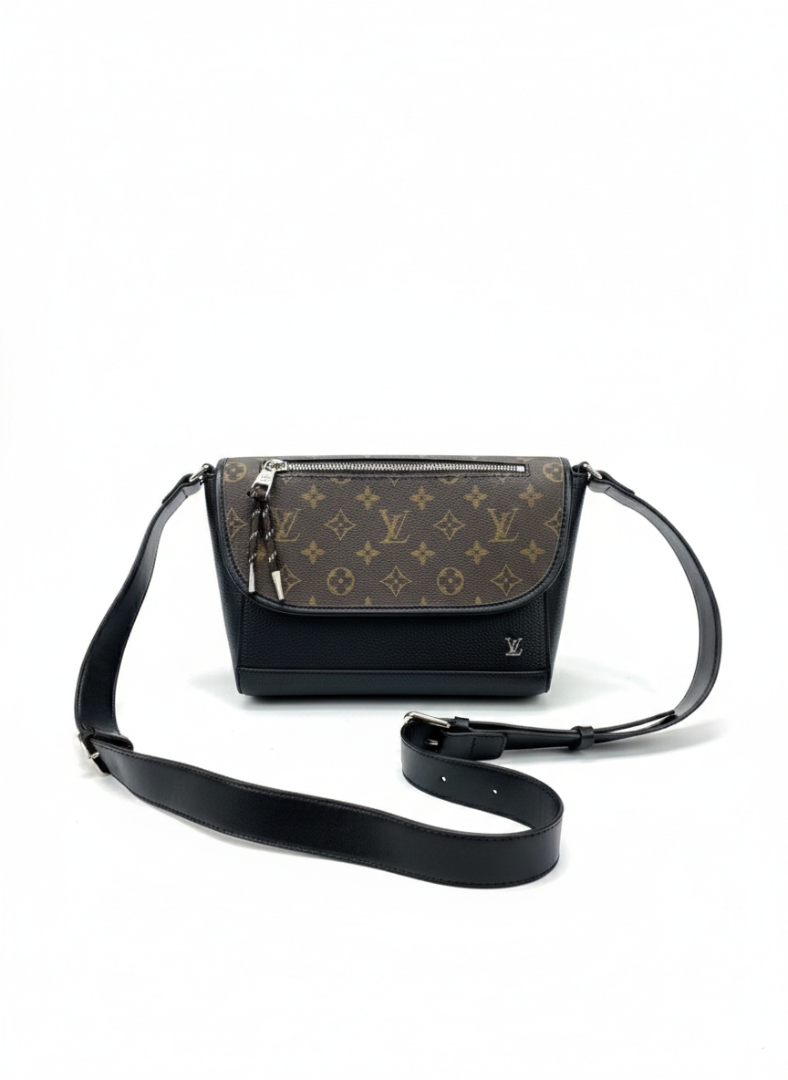 LOUIS VUITTON LV MONOGRAM ECLIPSE CANVAS MESSENGER BAG
