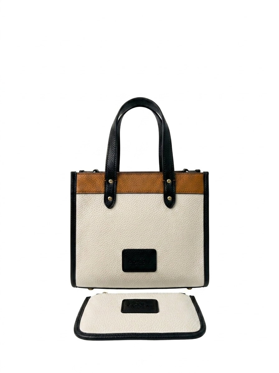 COACH FIELD SIGNATURE TOTE