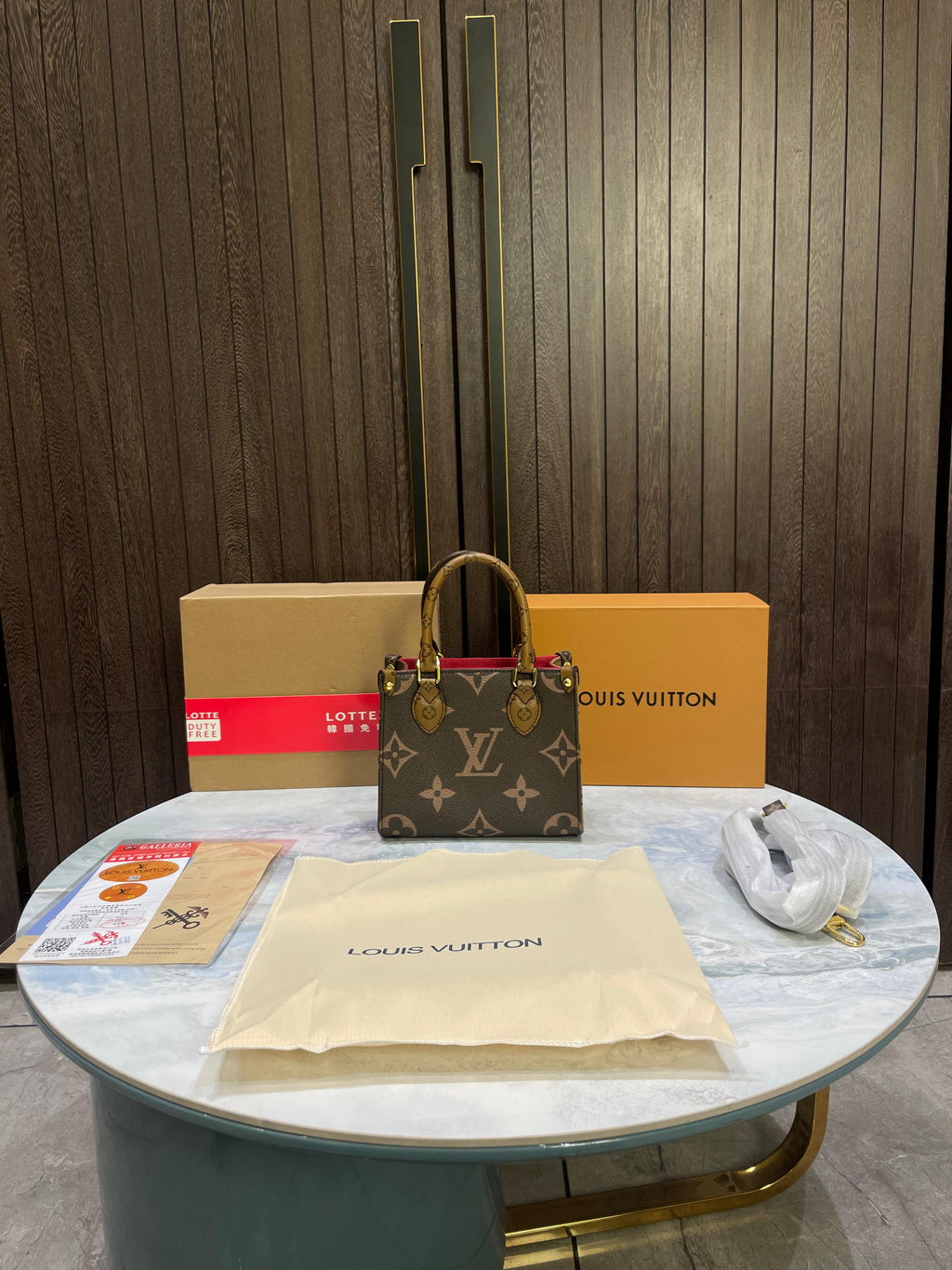 LOUIS VUITTON ON THE GO BB MINI SIZE