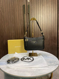MICHAEL KORS SET JET CHARM POUCHETTE MEDIUM CROSSBODY BAG