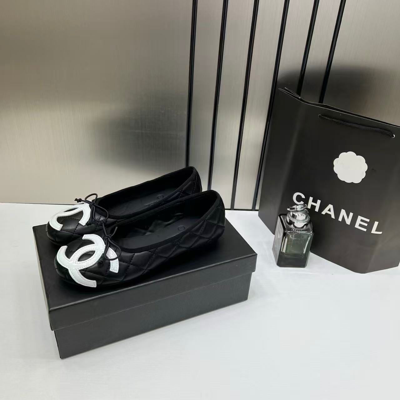 CHANEL QUILTED CAMBON LEATHER BALLET FLATS
