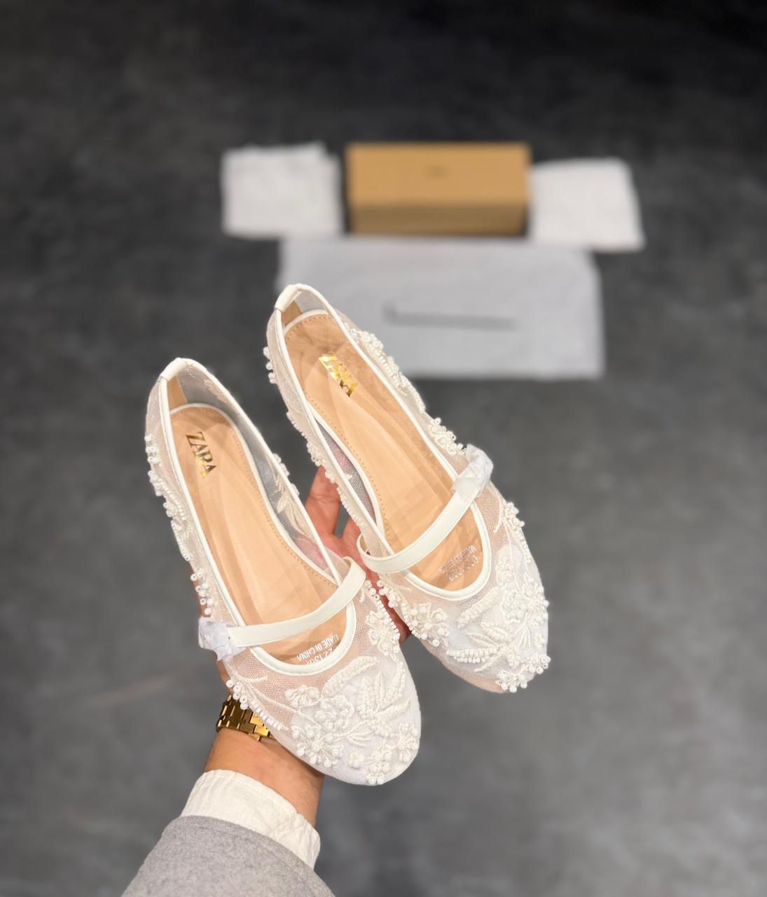 ZARA EMBROIDERED PEARLS BALLET FLATS