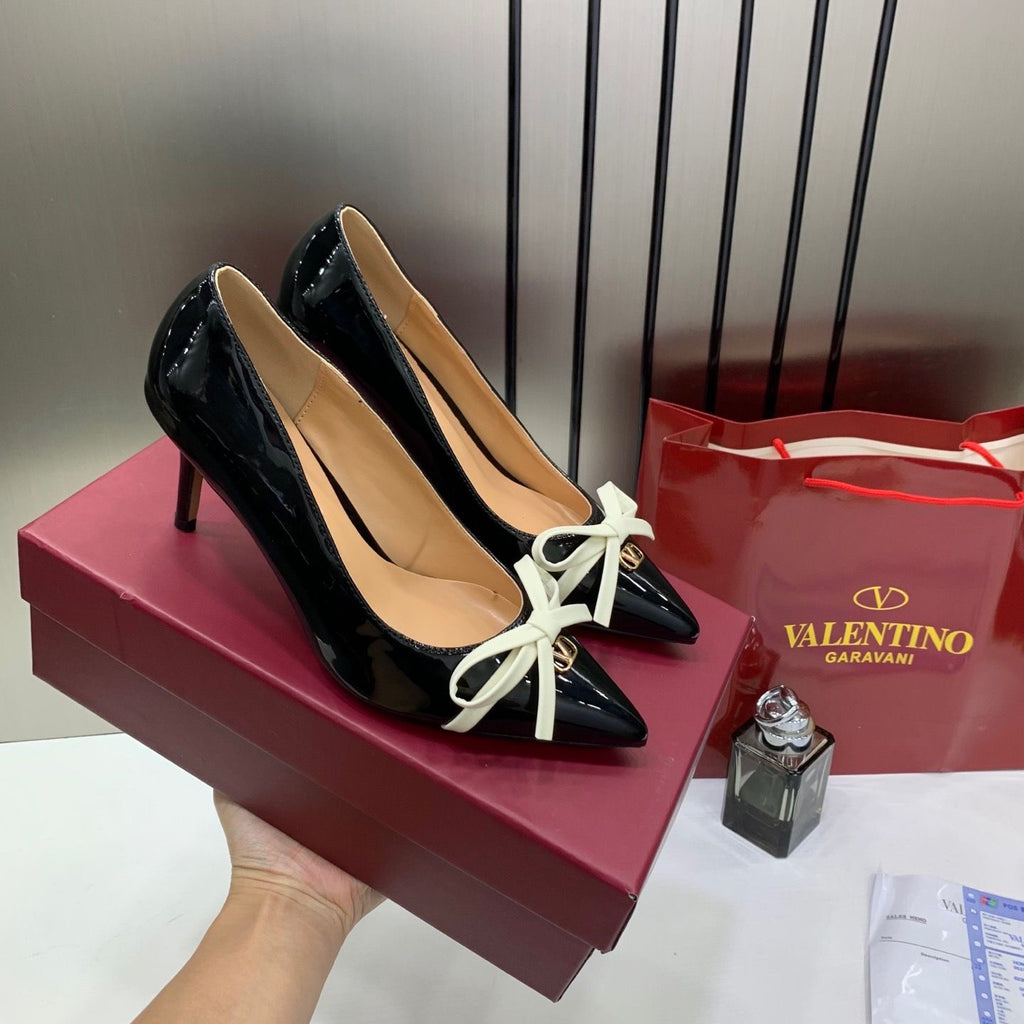 VALENTINO PUMP HEEL ELEGANT WOMENS BLACK PATENT LEATHER WITH WHITE KNOT
